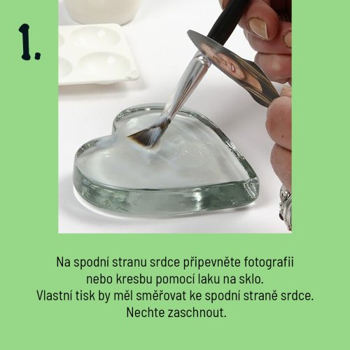 SKLENĚNÉ SRDCE PRŮHLEDNÉ 10 x 9 cm - Sklo_srdce_02.jpg