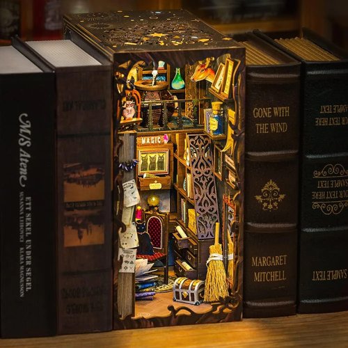 Book Nook sada - Kouzelný lékárník