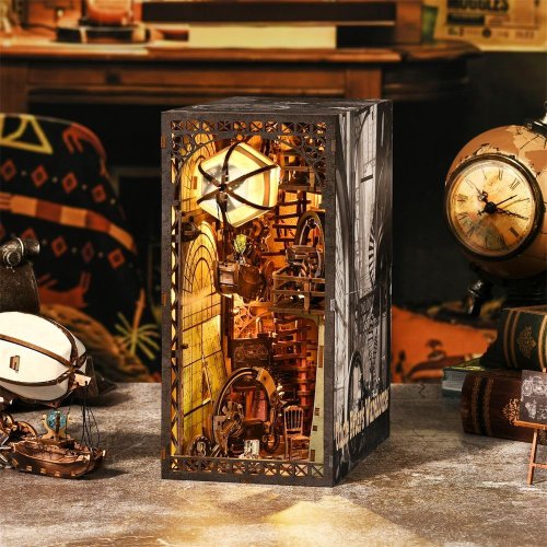 Book Nook sada - Strýčkova dílna